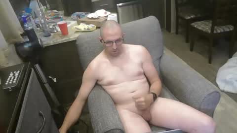 Snapshot of buttnaked4u1 chatting on May 23, 5:50 pm buttnaked4u1 online show from May 23, 5:50 pm