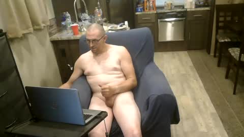Snapshot of buttnaked4u1 chatting on July 23, 7:23 pm buttnaked4u1 online show from July 23, 7:23 pm