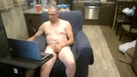 Snapshot of buttnaked4u1 chatting on July 26, 12:23 pm buttnaked4u1 online show from July 26, 12:23 pm