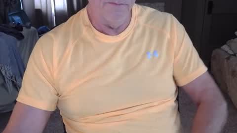 Snapshot of buttnakedfun954737 chatting on July 26, 3:52 pm Miles online show from July 26, 3:52 pm