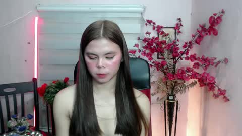 buttycamille online show from December 13, 2:32 am