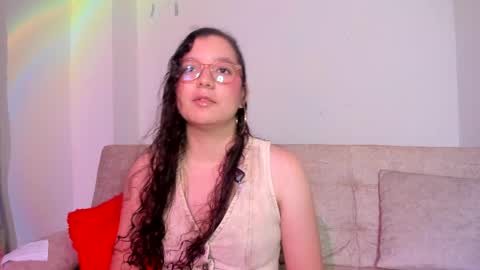 Snapshot of buunny_bella chatting on April 22, 7:37 pm BUNNY BELLA online show from April 22, 7:37 pm
