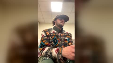 dustin online show from February 15, 7:51 am