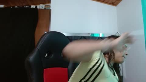 Snapshot of by_naughty chatting on January 3, 11:46 am by_naughty online show from January 3, 11:46 am