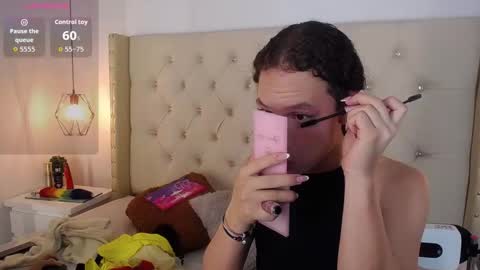 bycandy_ online show from October 22, 12:05 pm