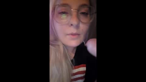 Momuknow online show from June 11, 3:26 am