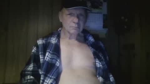 Snapshot of c4u58 chatting on December 22, 2:08 am c4u58 online show from December 22, 2:08 am