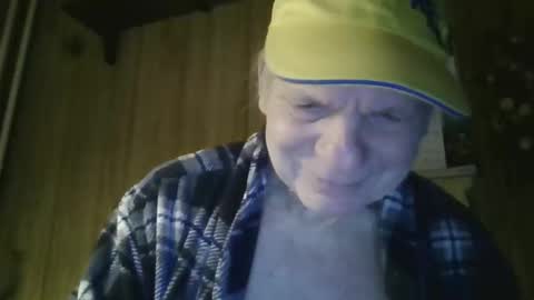 Snapshot of c4u58 chatting on February 2, 3:33 pm c4u58 online show from February 2, 3:33 pm
