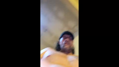 Snapshot of c5885470539954 chatting on December 15, 3:55 am c5885470539954 online show from December 15, 3:55 am