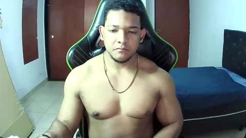 Snapshot of caballerozodi chatting on October 12, 12:59 pm caballerozodi online show from October 12, 12:59 pm