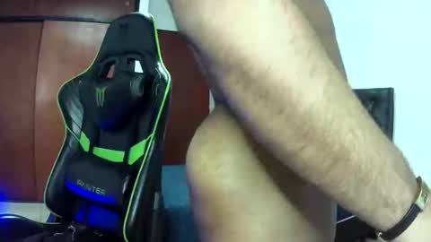 Snapshot of caballerozodi chatting on November 8, 3:12 pm caballerozodi online show from November 8, 3:12 pm