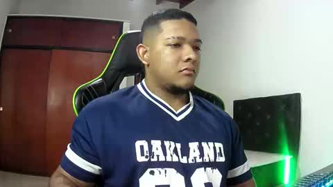 Snapshot of caballerozodi chatting on December 2, 11:48 am caballerozodi online show from December 2, 11:48 am