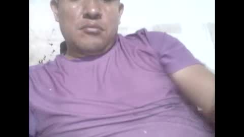 Snapshot of cachito83915 chatting on April 8, 4:56 am Cachudosexy online show from April 8, 4:56 am