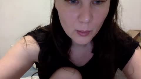 Lamb online show from June 18, 6:01 pm