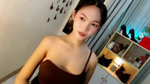 caitlin online show from July 10, 1:21 am