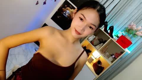 caitlin online show from July 24, 2:53 am
