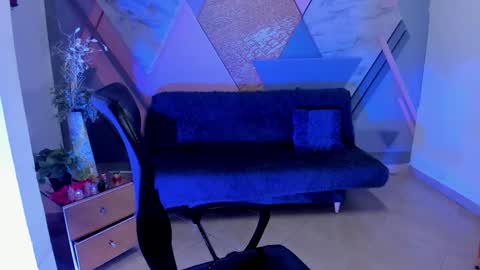 Caitlyn online show from January 13, 7:10 pm