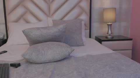 Caitlyn Millerr online show from June 14, 2:24 am