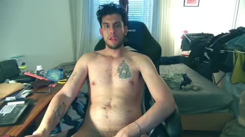 calientecalientee online show from May 15, 4:14 pm