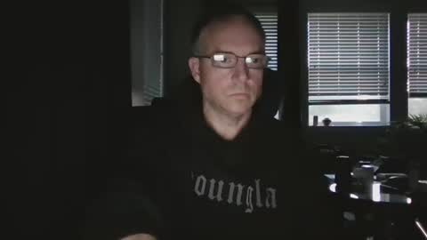 Snapshot of caligrown1154 chatting on May 31, 12:45 pm caligrown1154 online show from May 31, 12:45 pm