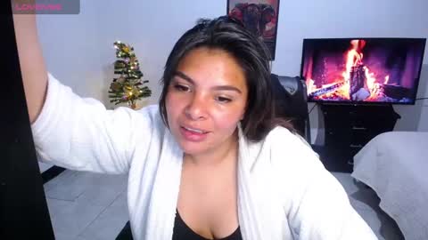 Snapshot of caliope_goddess1 chatting on December 23, 10:55 pm caliope_goddess1 online show from December 23, 10:55 pm