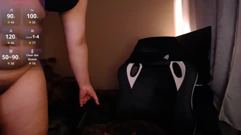 Snapshot of caliope_goddess1 chatting on October 19, 2:40 pm caliope_goddess1 online show from October 19, 2:40 pm