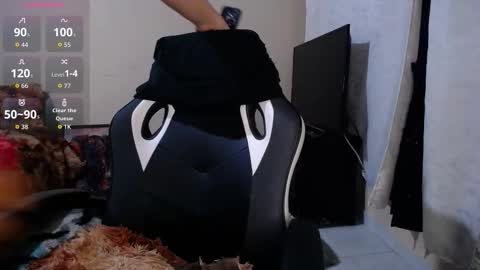 Snapshot of caliope_goddess1 chatting on November 11, 9:53 am caliope_goddess1 online show from November 11, 9:53 am