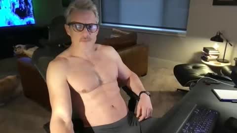 calirsedmo online show from March 29, 2:50 pm