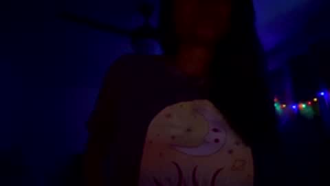 calishop1 online show from April 9, 5:18 am