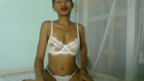 Snapshot of caliss414189 chatting on March 8, 4:44 pm caliss414189 online show from March 8, 4:44 pm