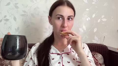 Anna online show from February 25, 10:58 am