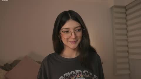 Snapshot of call_me_rosie chatting on April 7, 1:39 am online show from April 7, 1:39 am
