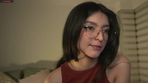 Snapshot of call_me_rosie chatting on July 25, 2:20 am online show from July 25, 2:20 am