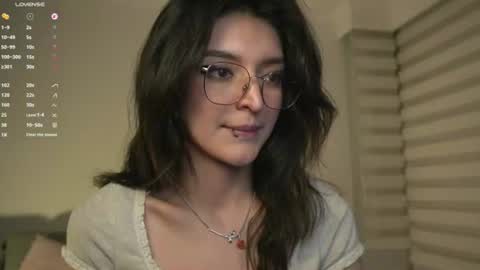 Snapshot of call_me_rosie chatting on July 29, 1:15 am online show from July 29, 1:15 am