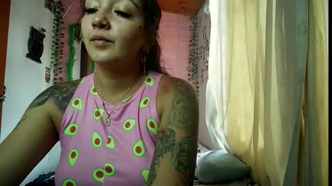 Snapshot of callme_lolas chatting on February 22, 8:29 pm paula online show from February 22, 8:29 pm