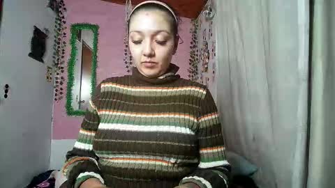 Snapshot of callme_lolas chatting on March 7, 3:14 am paula online show from March 7, 3:14 am