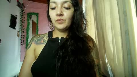 Snapshot of callme_lolas chatting on April 2, 10:51 pm paula online show from April 2, 10:51 pm