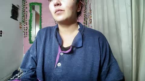 Snapshot of callme_lolas chatting on May 15, 11:34 pm paula online show from May 15, 11:34 pm