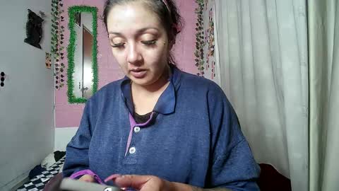Snapshot of callme_lolas chatting on May 15, 11:45 pm paula online show from May 15, 11:45 pm