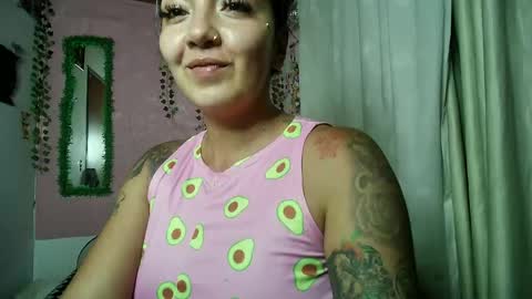 Snapshot of callme_lolas chatting on May 30, 2:19 am paula online show from May 30, 2:19 am