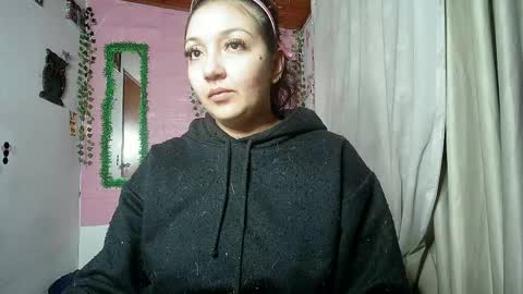 Snapshot of callme_lolas chatting on June 1, 5:20 am paula online show from June 1, 5:20 am