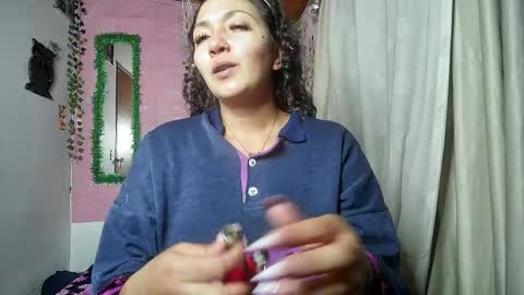 Snapshot of callme_lolas chatting on June 7, 5:33 am paula online show from June 7, 5:33 am