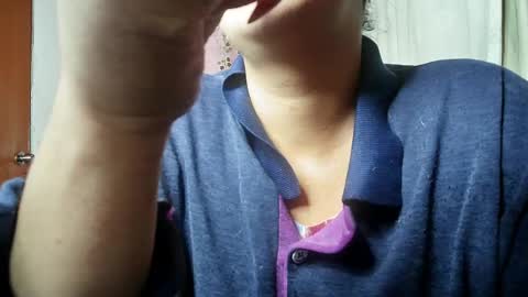 Snapshot of callme_lolas chatting on June 9, 6:14 am paula online show from June 9, 6:14 am