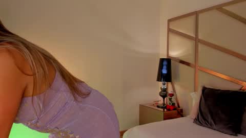 Anna Banana online show from February 14, 1:45 am
