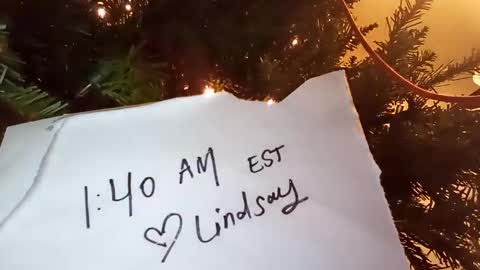 Snapshot of callmelindsay chatting on December 31, 6:27 am callmelindsay online show from December 31, 6:27 am