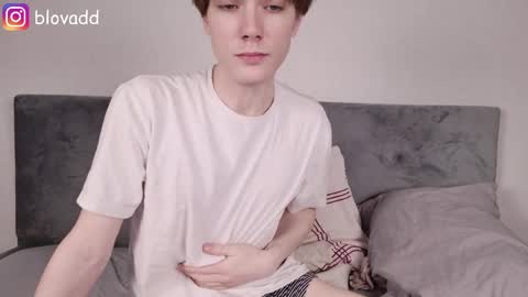 Nick online show from April 3, 8:18 pm