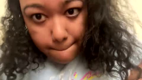 Snapshot of cals9x chatting on December 27, 6:10 pm camzxoxox online show from December 27, 6:10 pm