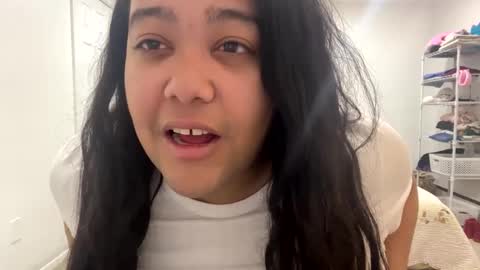 Snapshot of cals9x chatting on February 21, 4:07 am camzxoxox online show from February 21, 4:07 am