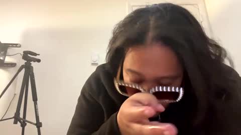 Snapshot of cals9x chatting on March 8, 4:45 am camzxoxox online show from March 8, 4:45 am