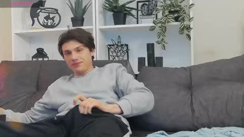 Snapshot of calvin_cay chatting on March 7, 12:04 am Calvin online show from March 7, 12:04 am